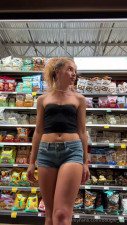 bougie_bb OnlyFans leaked Bougie_bb - I couldn't resist giving you a peek on HDthot