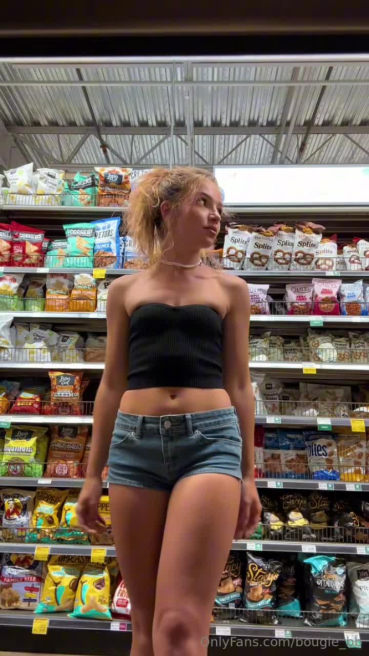 Bougie_bb - I couldn't resist giving you a peek