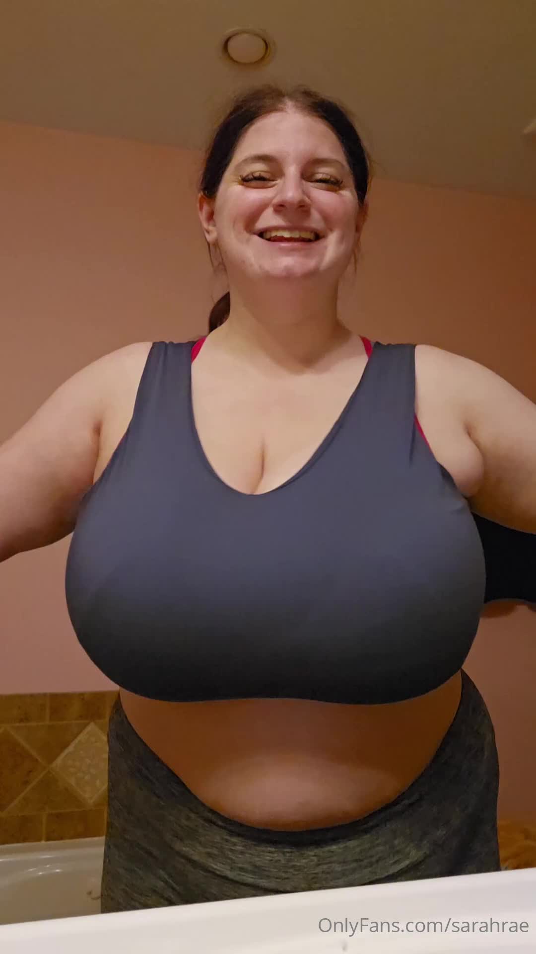Sarahrae - Taking off my bra after my workout. I meant to post this yes..