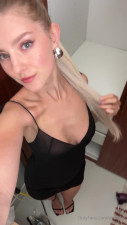 evaelfie OnlyFans leaked Evaelfie - rate the fit… or just come take it off on HDthot