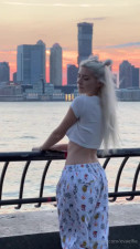 evaelfie OnlyFans leaked Evaelfie - me vs the sunset…who wins? be honest on HDthot