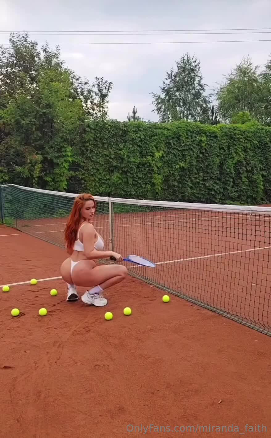 Miranda_faith - On the court, I serve passion...and you receive