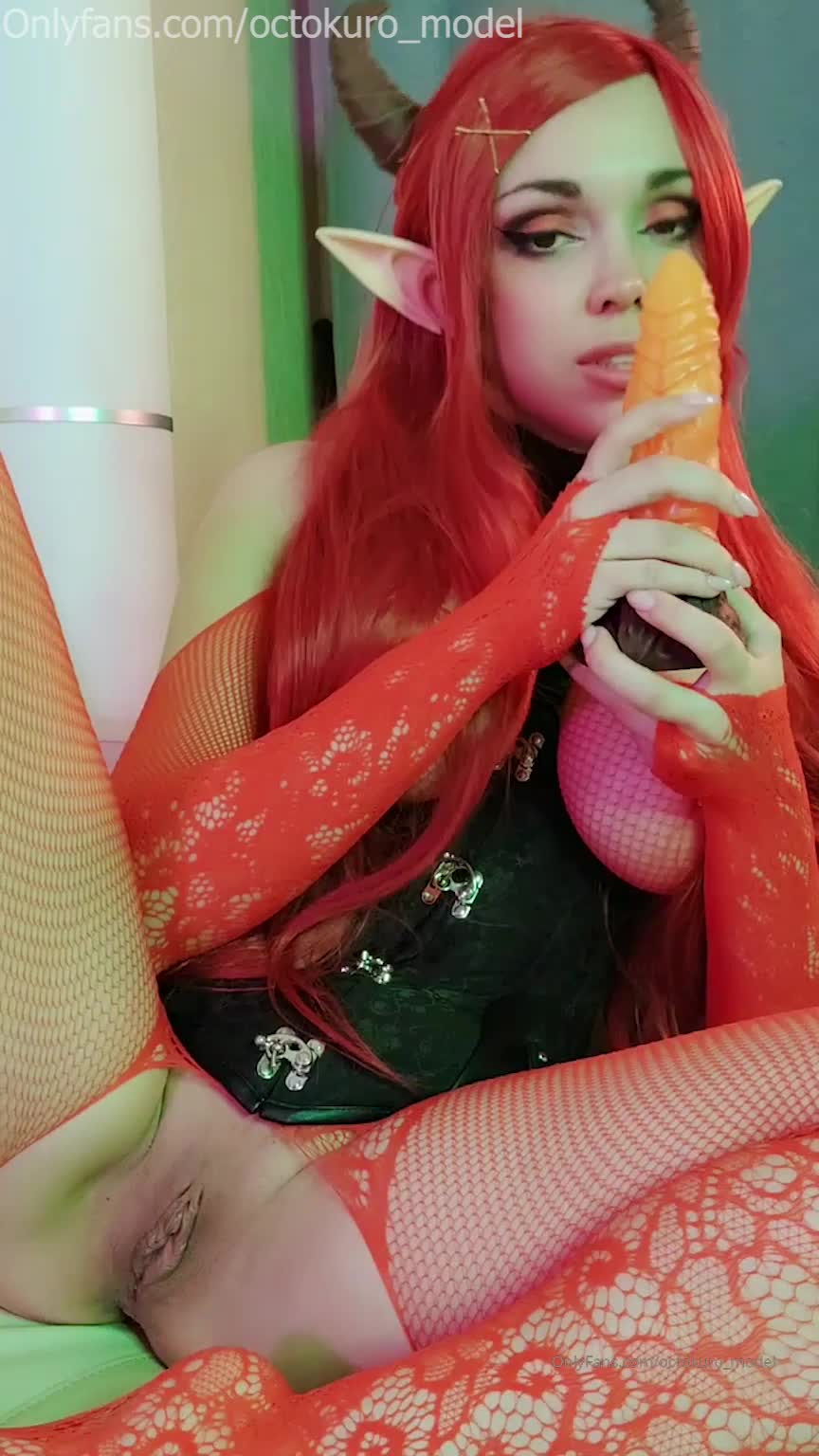 Octokuro_model - Boom! Hot as hell video is ready. Demon girl having fun with..