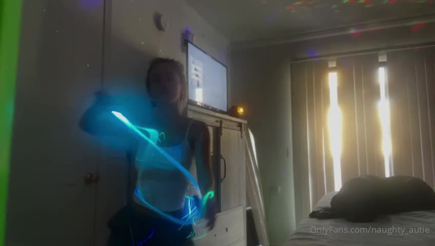 Naughty_autie - Do you like this Lil light show I made for you?