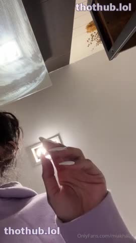 Mia Khalifa changing by herself
