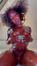 queen_tahshaar OnlyFans leaked Queen_tahshaar - ᴅᴏɴ'ᴛ ᴍᴏᴠᴇ!!! on HDthot