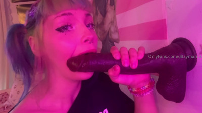 ditzymaruu OnlyFans leaked Ditzymaruu - made a quick throating vid before getting to class !! on HDthot
