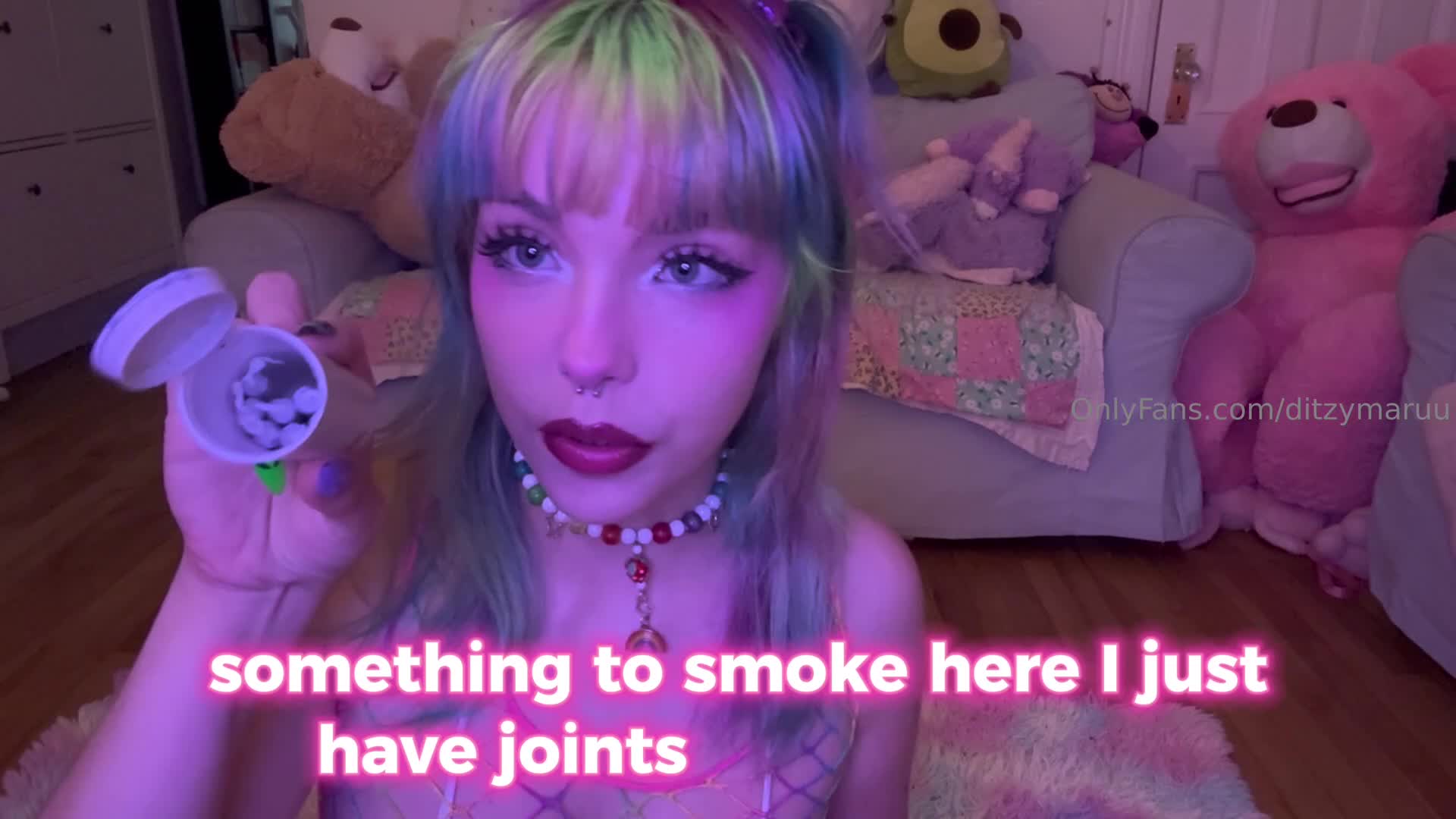 Ditzymaruu - sorry it took me a bit long to post >.< i had a big week !!(..