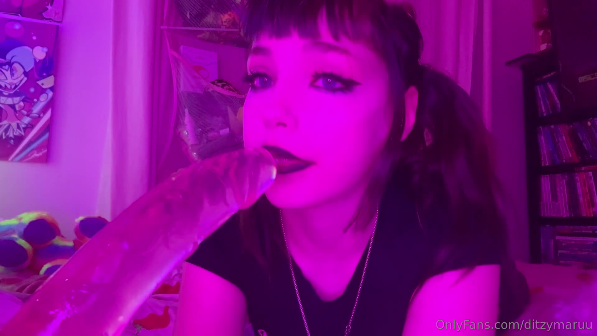 Ditzymaruu - Lil throating video n a tiny bit of anal at da end !! i had ..