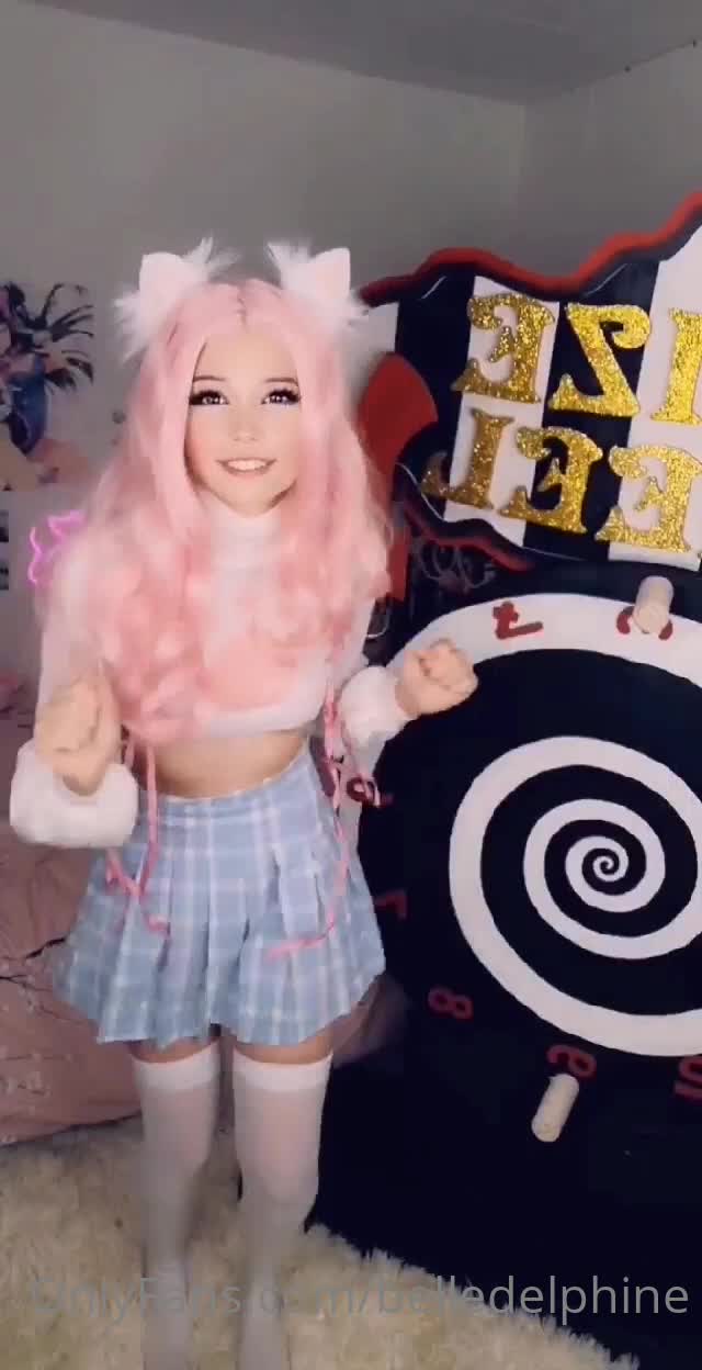 Belledelphine - I got number 8!! Eeeee ^_-  If you wanna see me spin again g..
