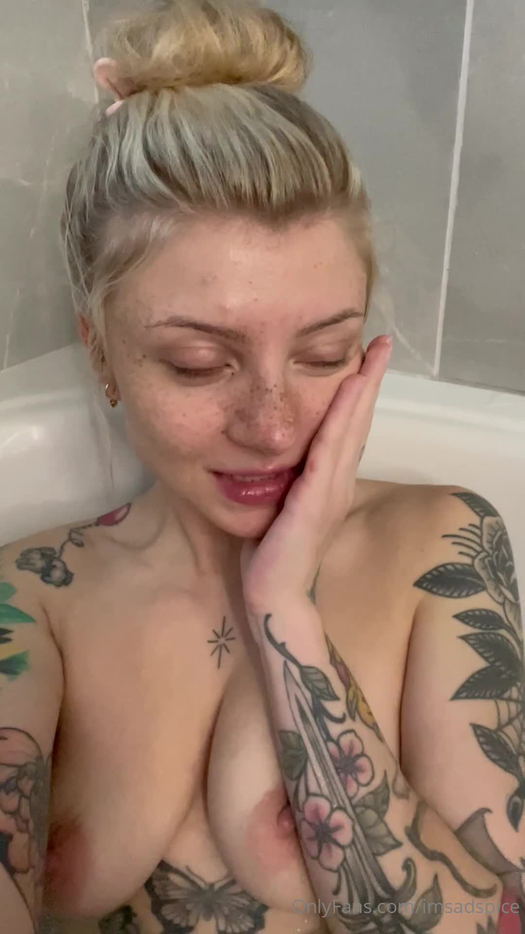 Imsadspice - Just a quick update!! I’m sorry I haven’t filmed any longer ..