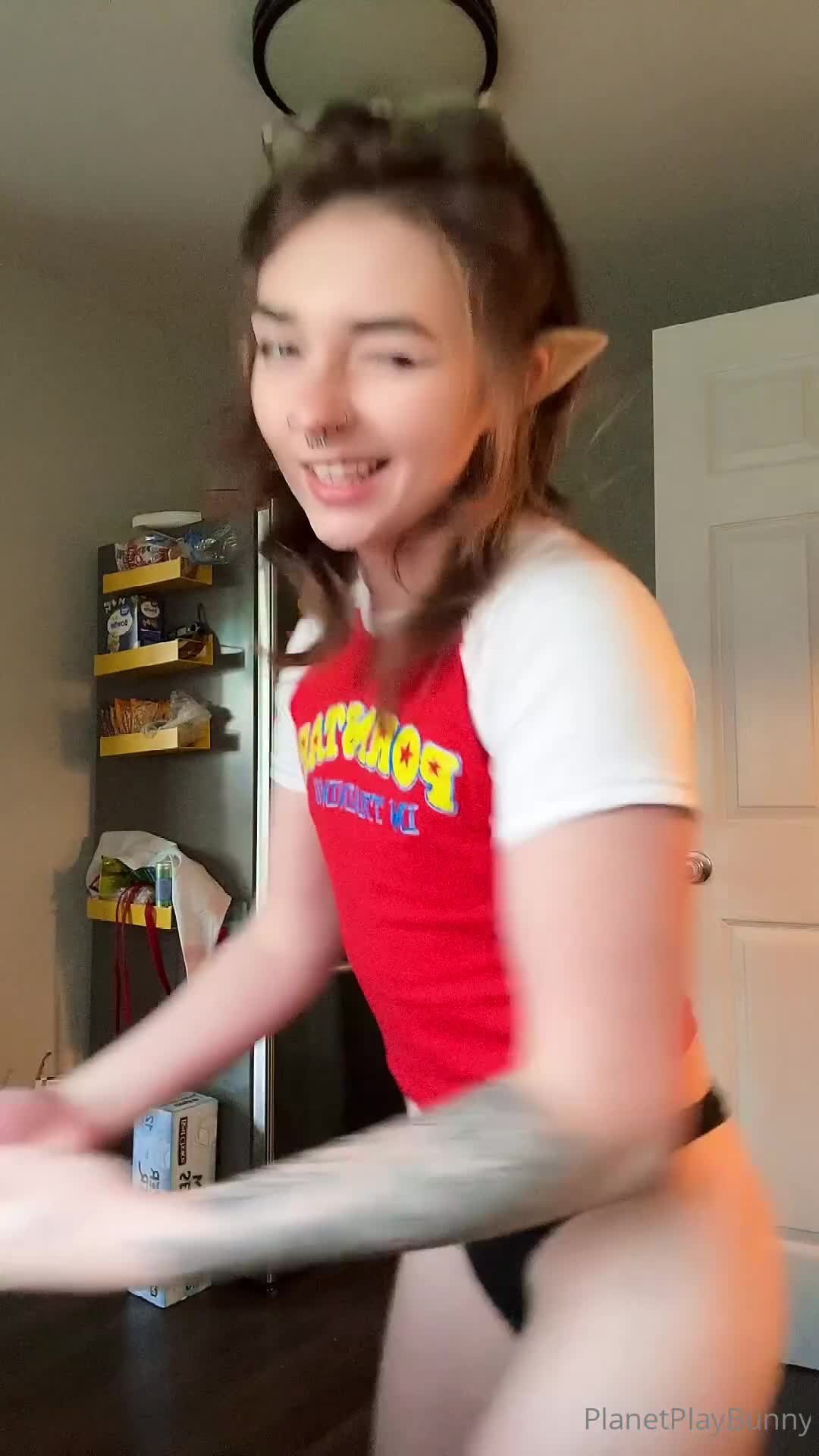 Planetplaybunny - G’mornnn