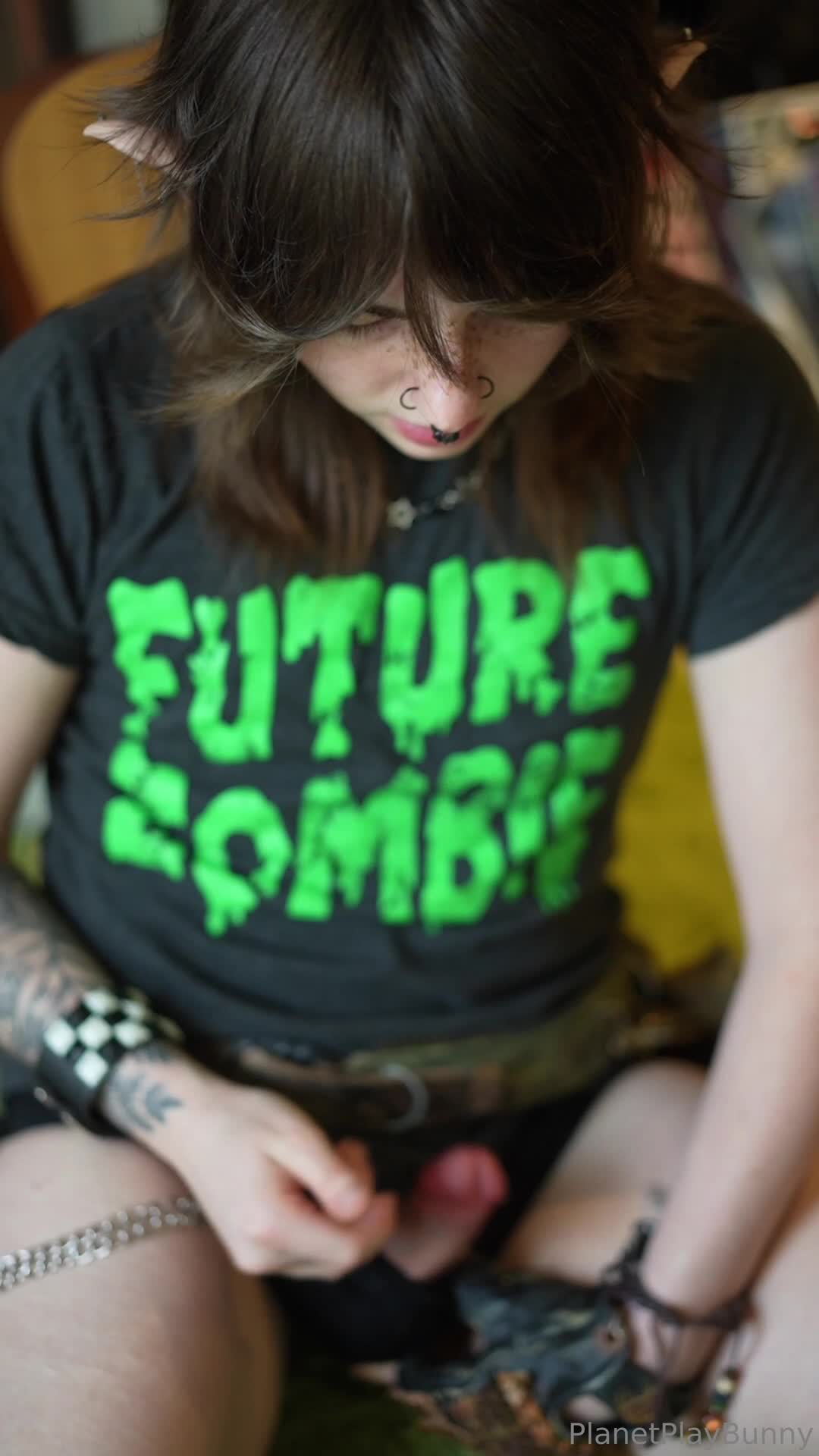 Planetplaybunny -  Just couldn’t help but jack myself off… 
*Full ma..