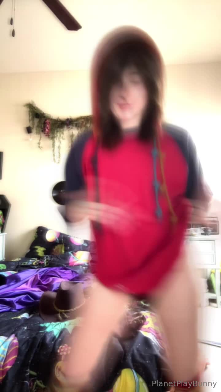 Planetplaybunny - Here’s the TikTok I posted without the text for you guys :,)..
