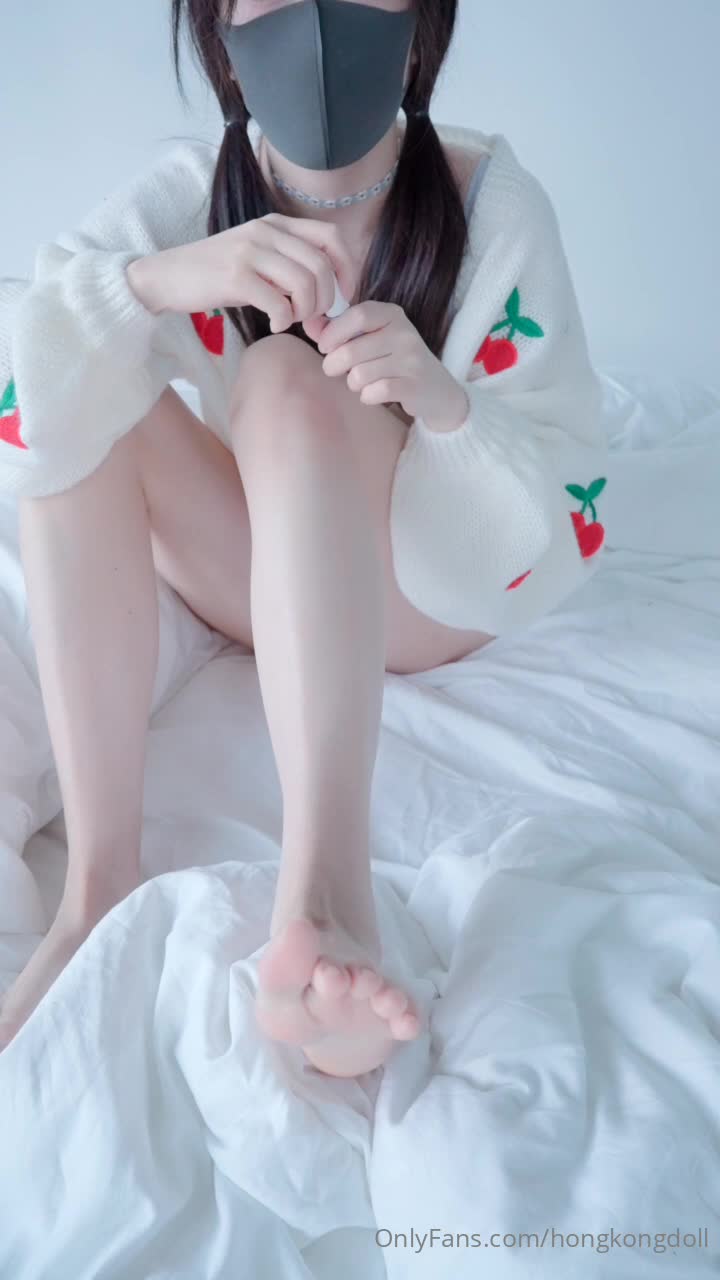 Hongkongdoll - 哈哈给你们看看我平常周末在家都在干嘛 A mini vlog of what I really do during w..