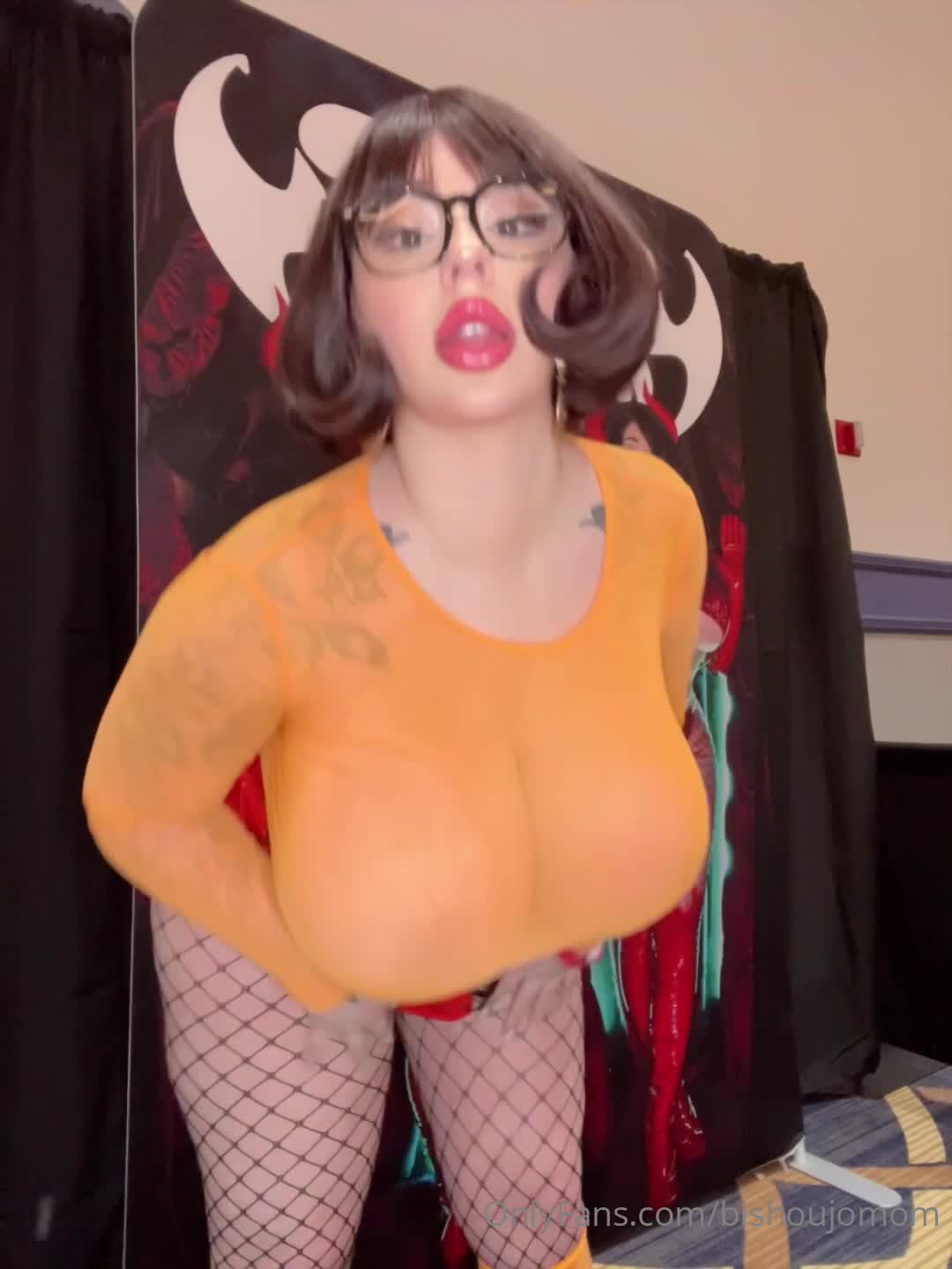 Bishoujomom - Here is a little compilation I took at TsumiCon dressed as V..