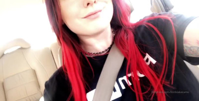 lizziblakecams OnlyFans leaked Lizziblakecams - Titties in the car  what would you do if you were walking a.. on HDthot
