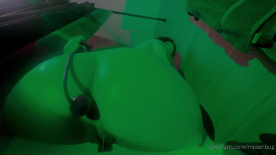 midoribug OnlyFans leaked Midoribug - sent out dis booty play bathtub video last night :3 on HDthot