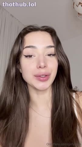 Girlylana Masturbates After Studying