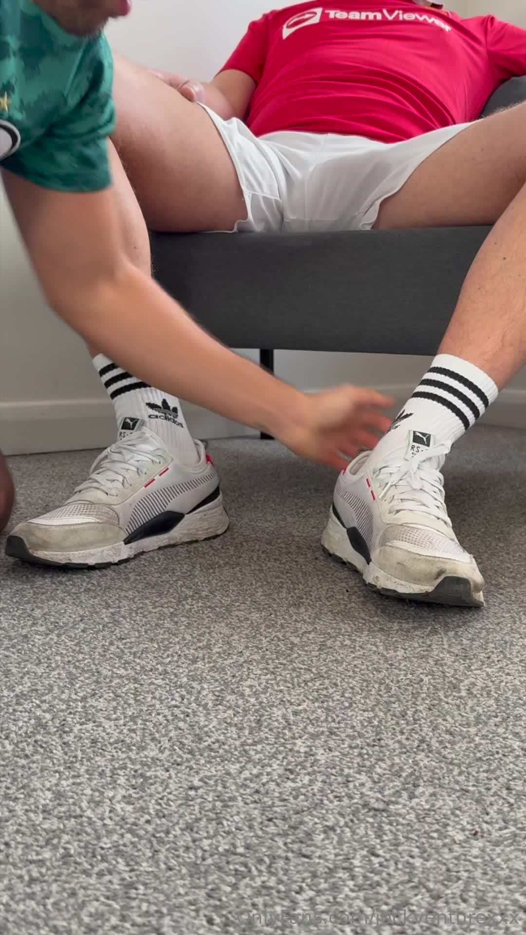 Jockventurexxx - PURE SUBMISSIVE WORSHIP!! FEET, TRAINERS, BUM BUM, HUGE WILL..