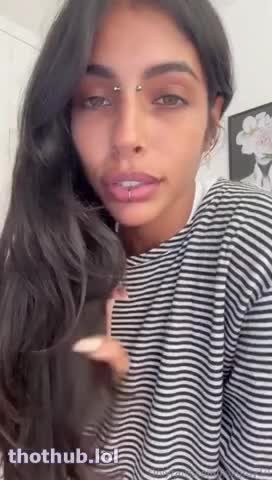 Kaligray10 Shoves A Dildo Up Her Cunt Onlyfans Video Leaked