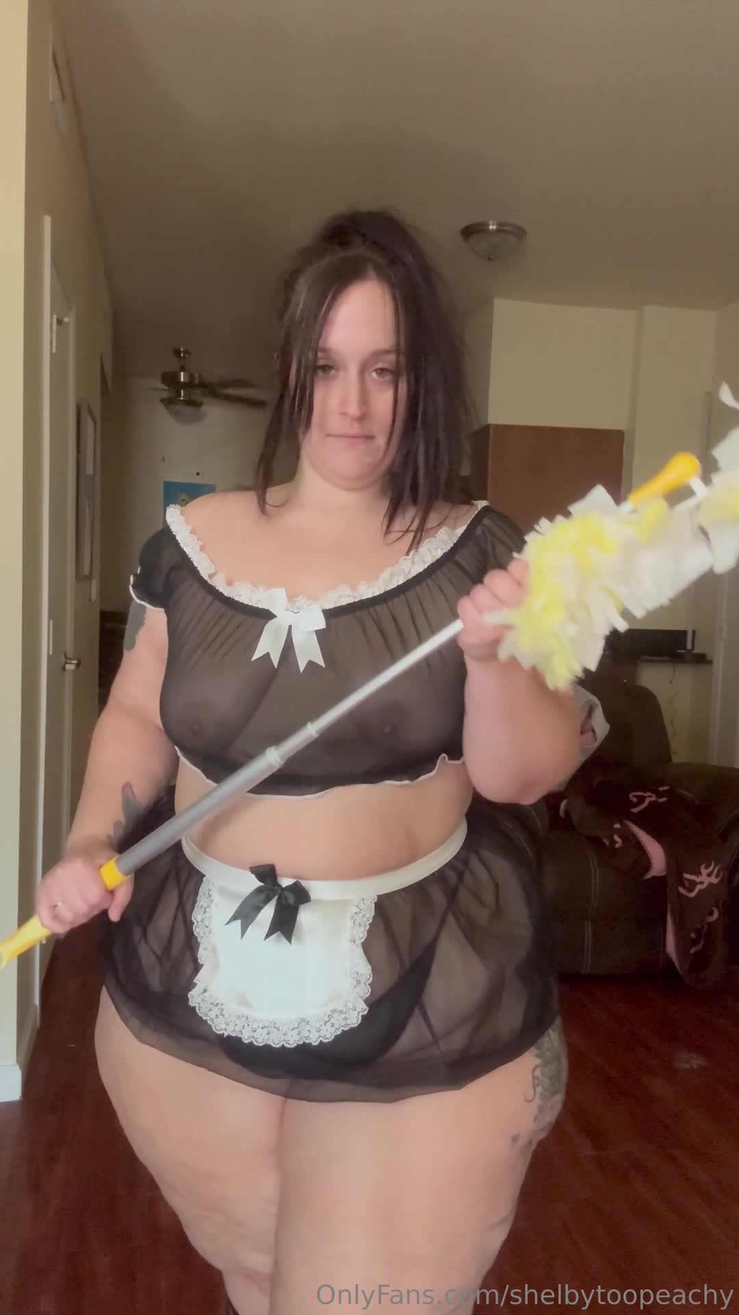 Shelbytoopeachy - Shelby the gassy maid