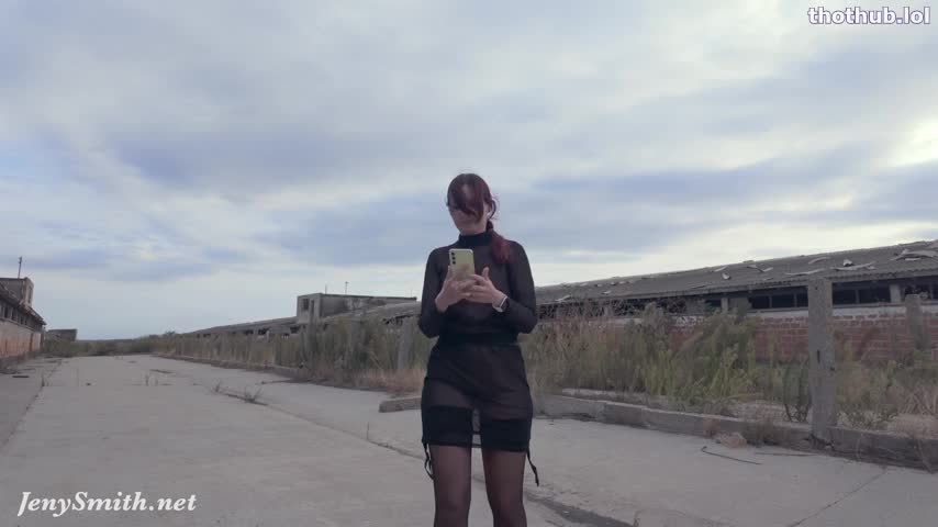 Jeny Smith strong wind