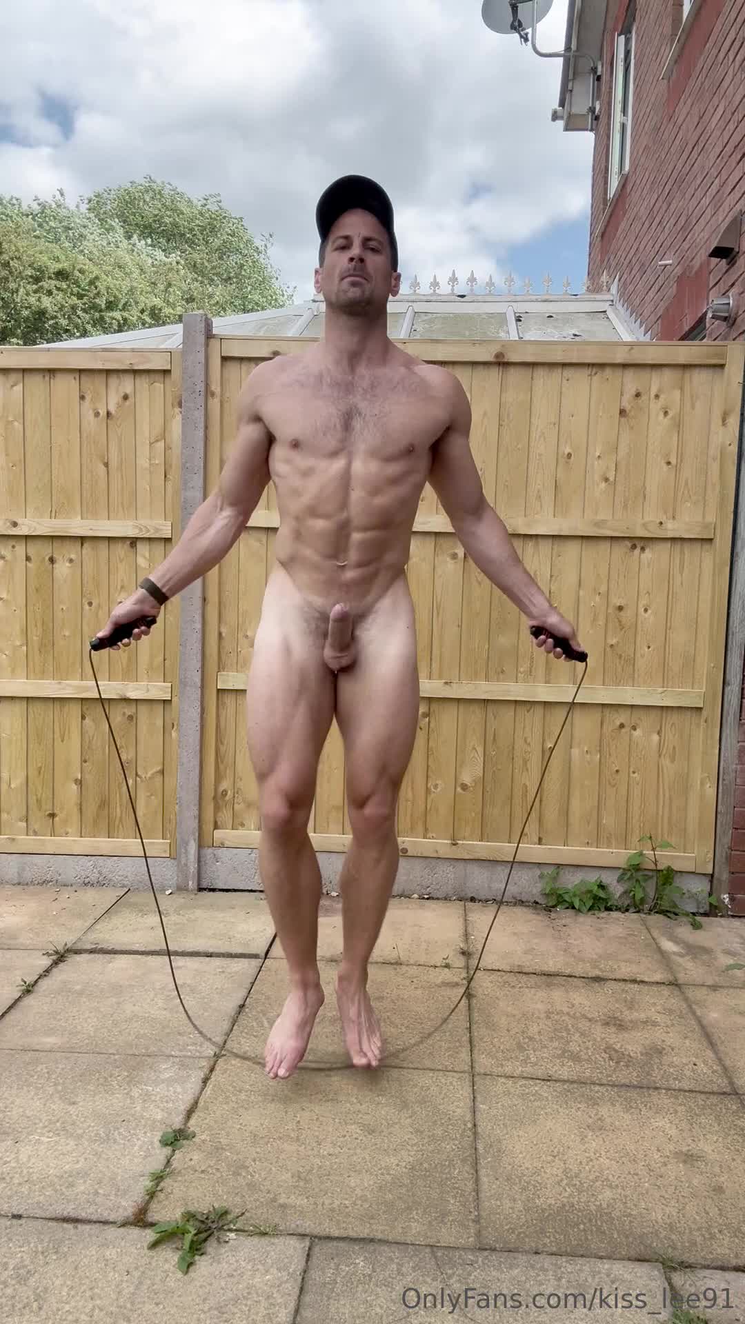 Kiss_lee91 - The majority of my cardio is done in the bedroom. But as lon..